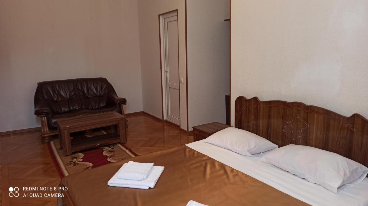 Hotel Devino Kutaisi Room photo